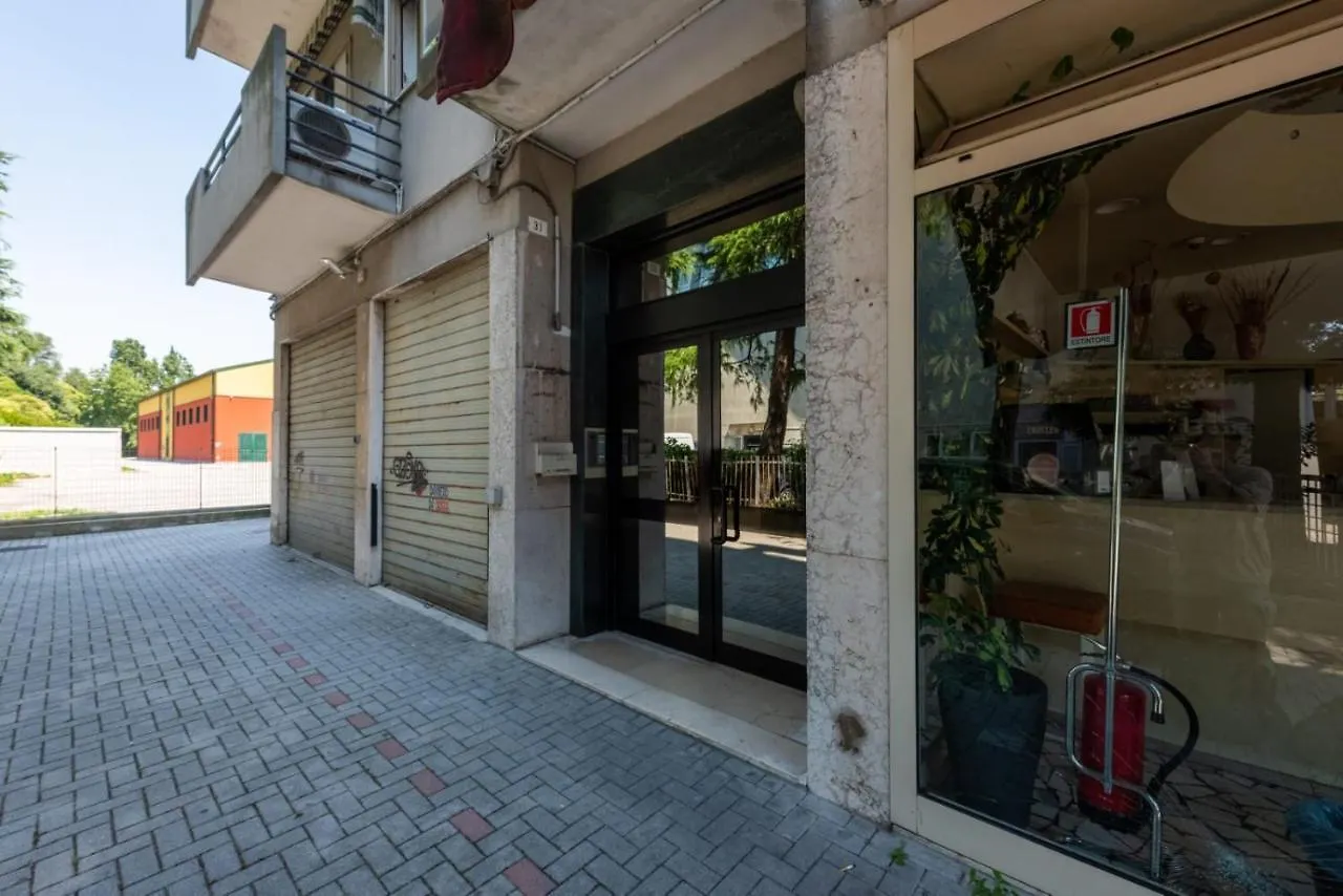 Venice H&S Apt Private Room With Ac & Tv Mestre 0*,  Italy