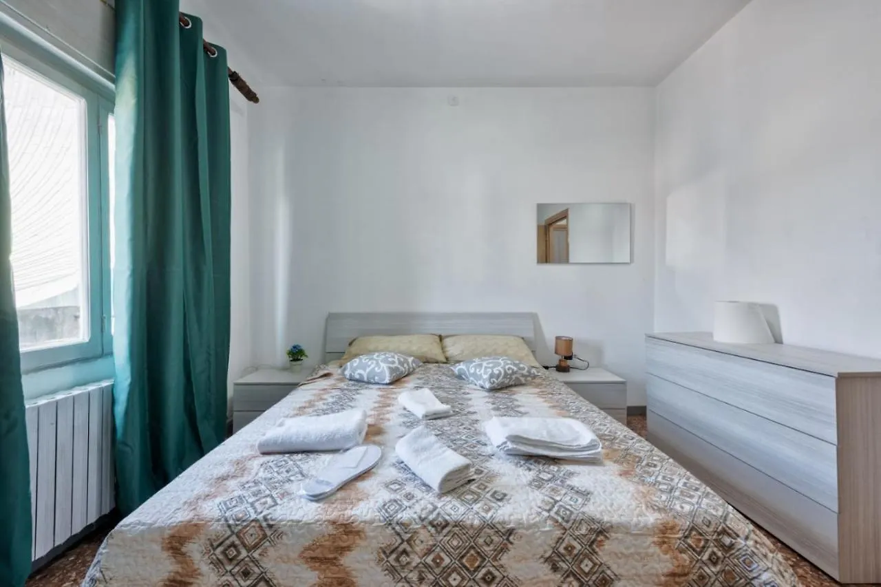 Venice H&S Apt Private Room With Ac & Tv Mestre Guest house