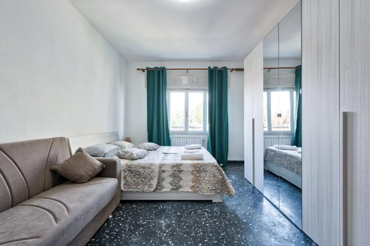 Guest house Venice H&S Apt Private Room With Ac & Tv Mestre